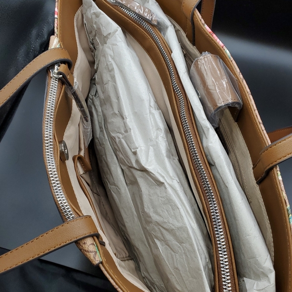 Nine West Line Mocha Fawn - Picture 3 of 4